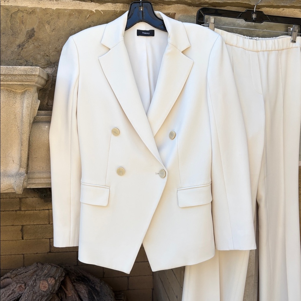 Theory Cream Double-Breasted Blazer and Pants Set - Picture 2 of 9